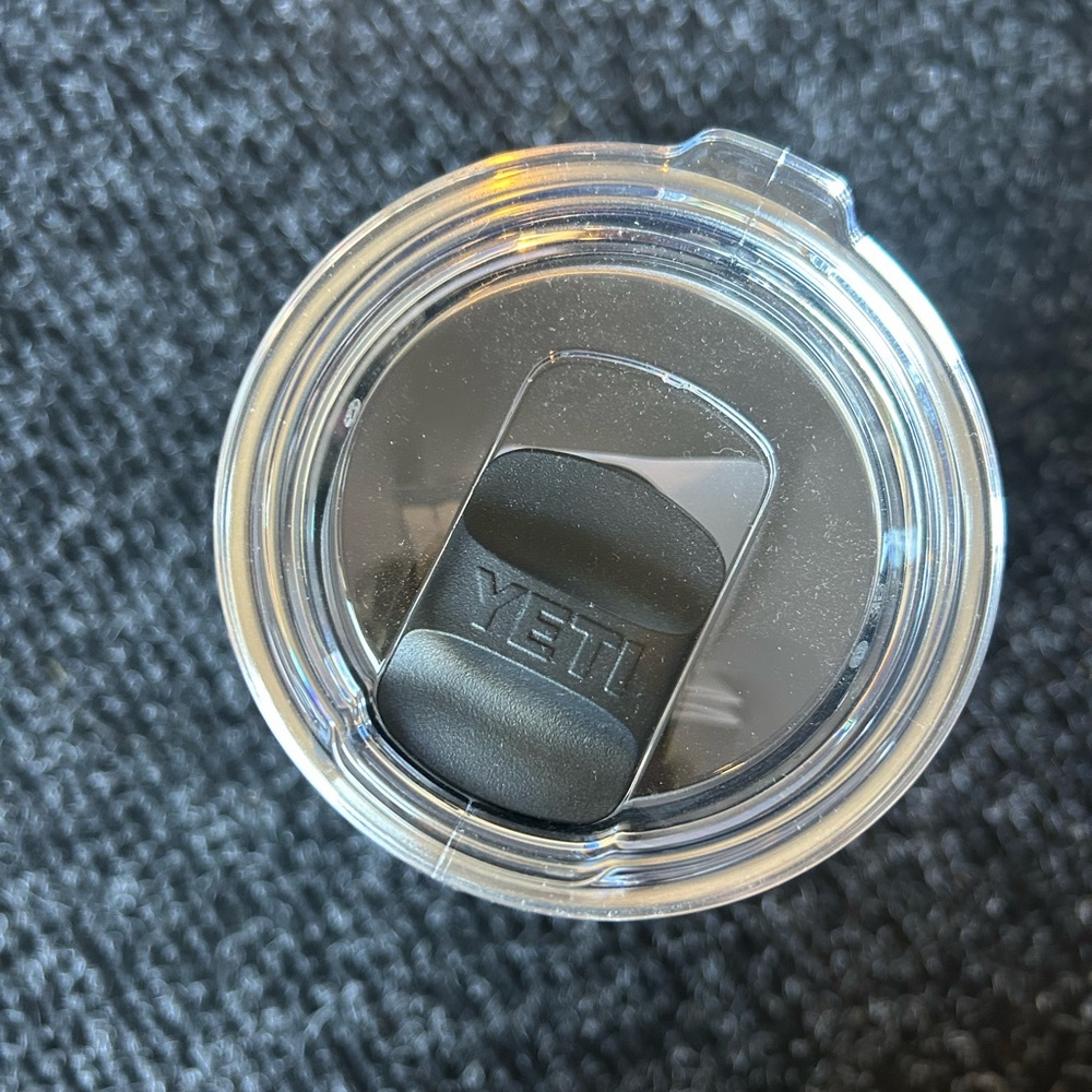 YETI Rambler 20 oz Tumbler - Matte Black - Picture 2 of 2